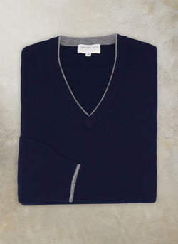 Men's Melbourne Contrast V-Neck Extra-Fine Pure Merino Wool Sweater in Navy