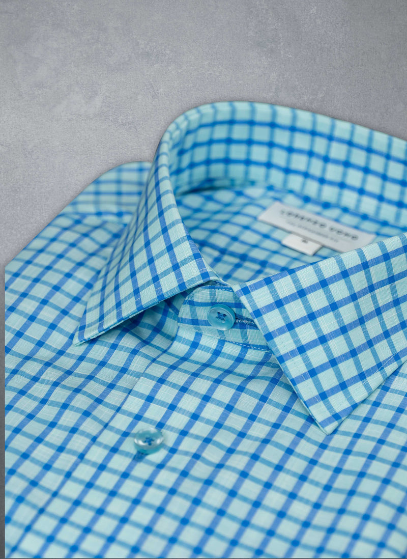 collar detail of Alexander in Aqua Blue Plaid Shirt 