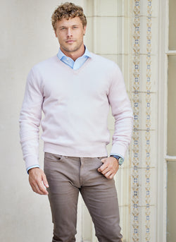 Men's Melbourne Contrast V-Neck Extra-Fine Pure Merino Wool Sweater in Pink Model wearing sweater with light blue dress shirt underneath