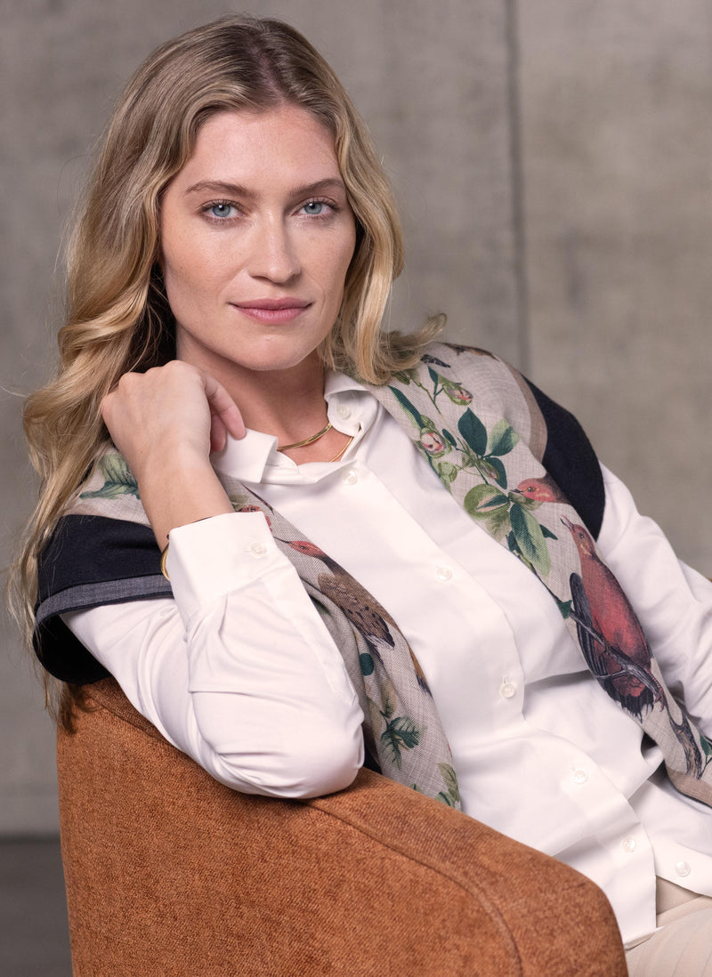 Women's Modern Fit Dress Shirt in Solid White Poplin S Women's Modern Fit Dress Shirt in Solid White Poplin S