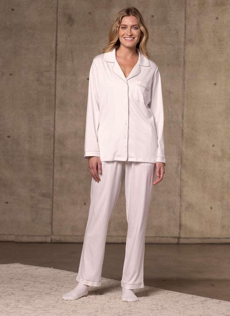 Women's Supima® Cotton Long Sleeve Top and Bottom Pajama Set in White –  Lorenzo Uomo