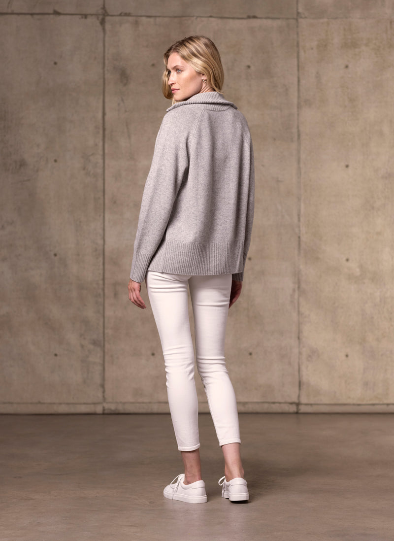Back: Women's Francesca Double End Zip Cashmere Cardigan Sweater in Light Grey