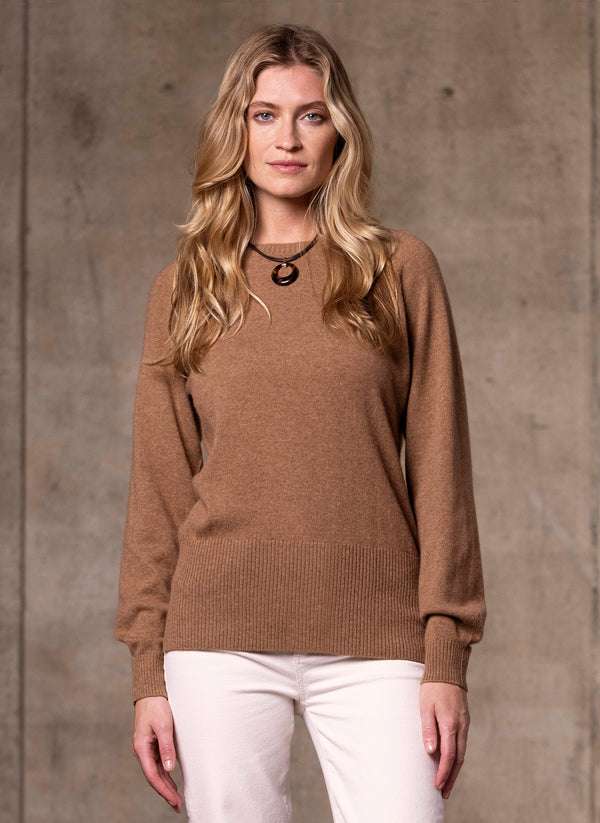 Women's Sofia Front Crew Neck Cashmere Sweater in Camel