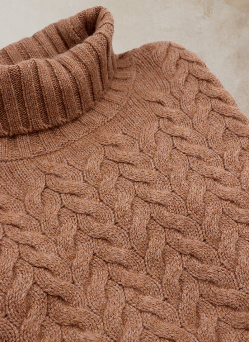 Detailed women's cashmere cable turtleneck sweater in camel