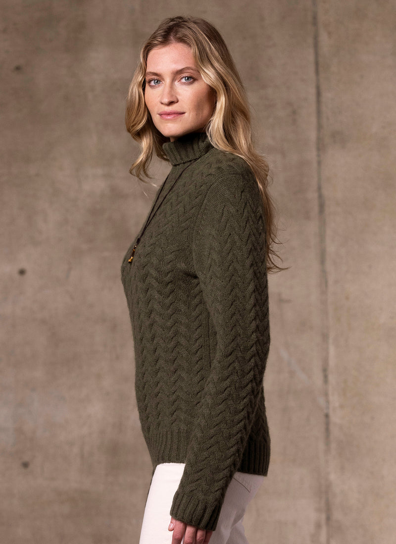 Women's Turtle Neck Cable Cashmere Sweater in Olive
