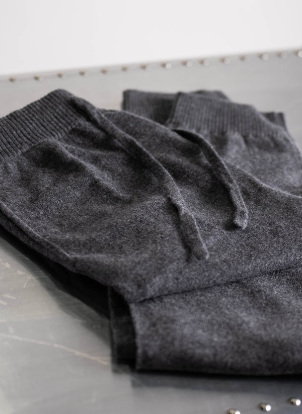 Men's 100% Cashmere Jogger Pant in Charcoal