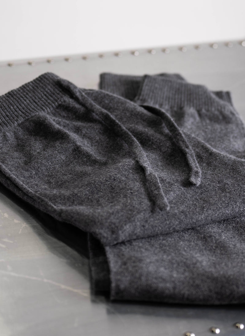 Men's 100% Cashmere Jogger Pant in Charcoal