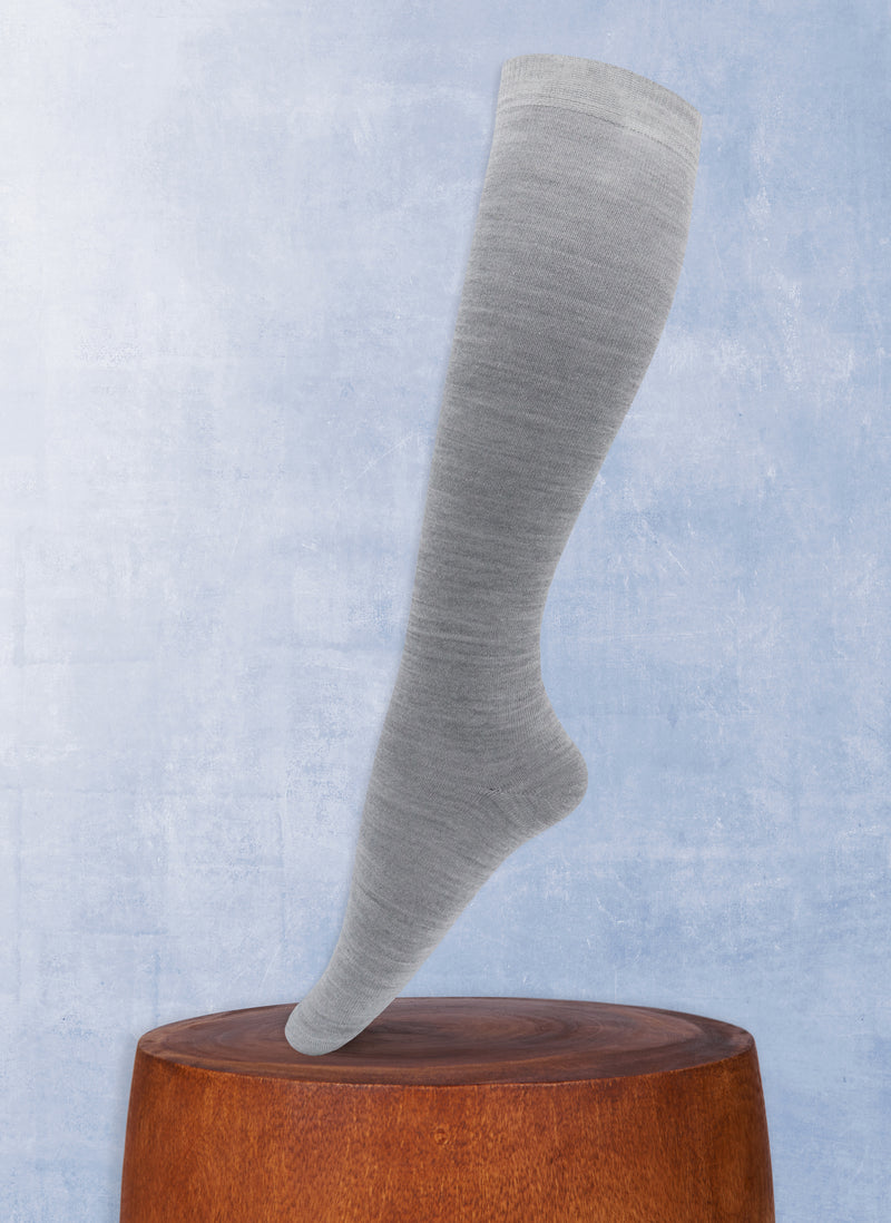 Women's Luxury Merino Wool Knee High Sock in Solid Light Grey