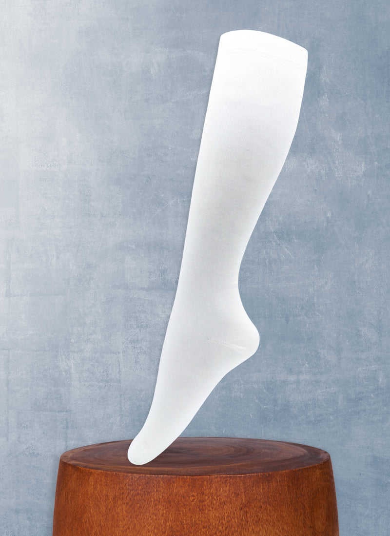 Women's Luxury Merino Wool Knee High Sock in Solid Ivory