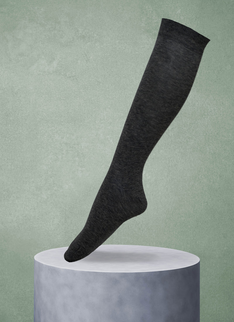 Women's Egyptian Cotton Knee High Sock in Charcoal