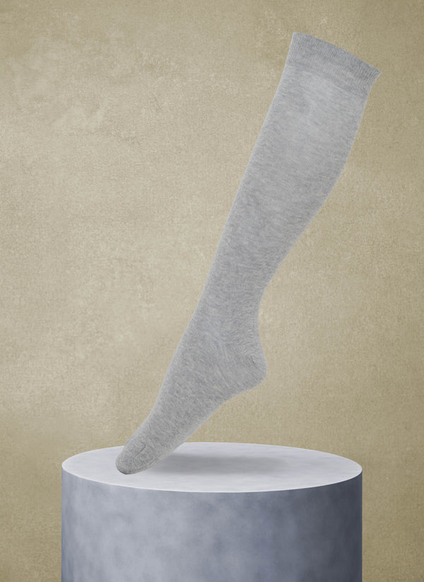 Women's Egyptian Cotton Knee High Sock in Light Grey