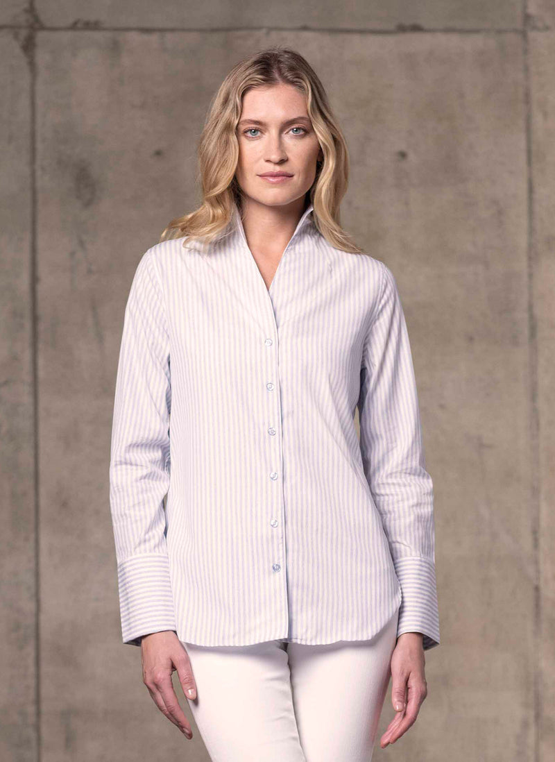 Women's Modern Fit Dress Shirt in Light Blue Stripe XL Women's Modern Fit Dress Shirt in Light Blue Stripe XL