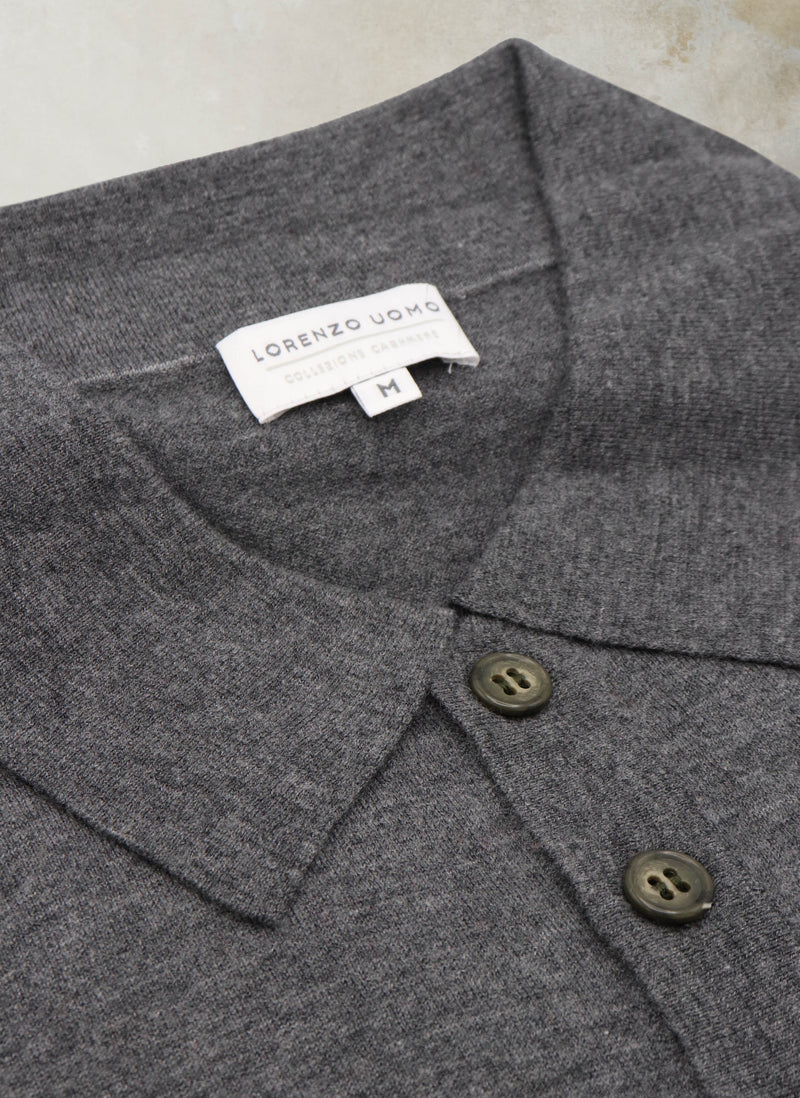 Collar detail of Men's Carrara Long Sleeve Cashmere Polo Shirt in Charcoal
