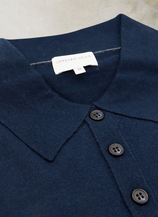 Collar detail of Men's Carrara Long Sleeve Cashmere Polo Shirt in Navy