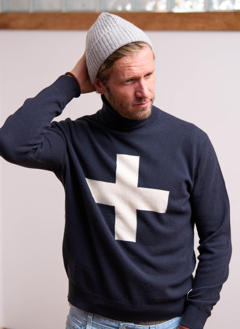 Men's Zurigo Swiss Cross Ultafine Merino Wool Turtleneck Sweater in Navy