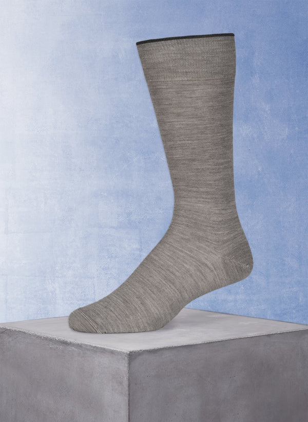 Solid Flat Knit Merino Wool Sock in Light Grey