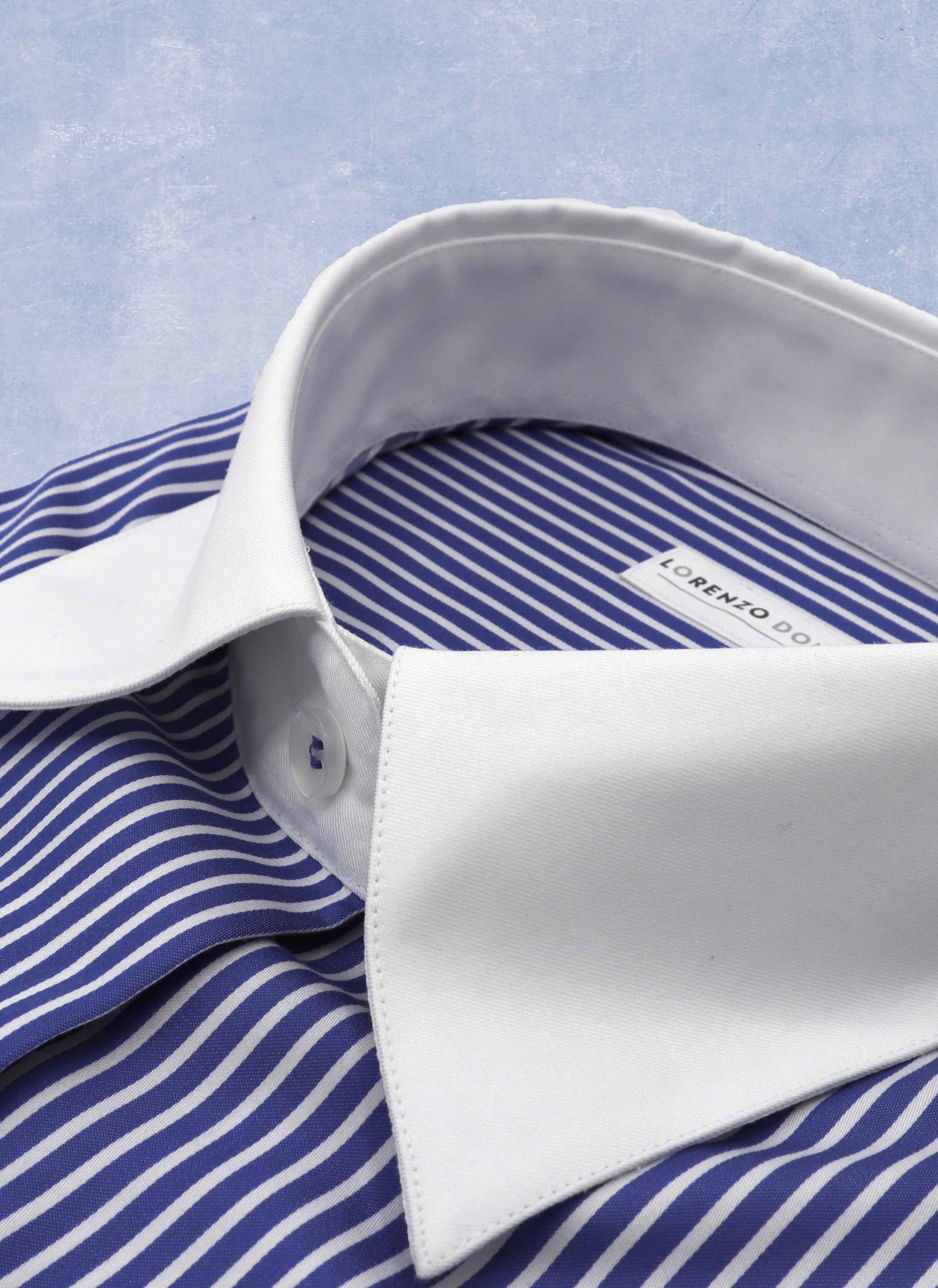 Women's Modern Fit Dress Shirt in Blue Stripe L Women's Modern Fit Dress Shirt in Blue Stripe L