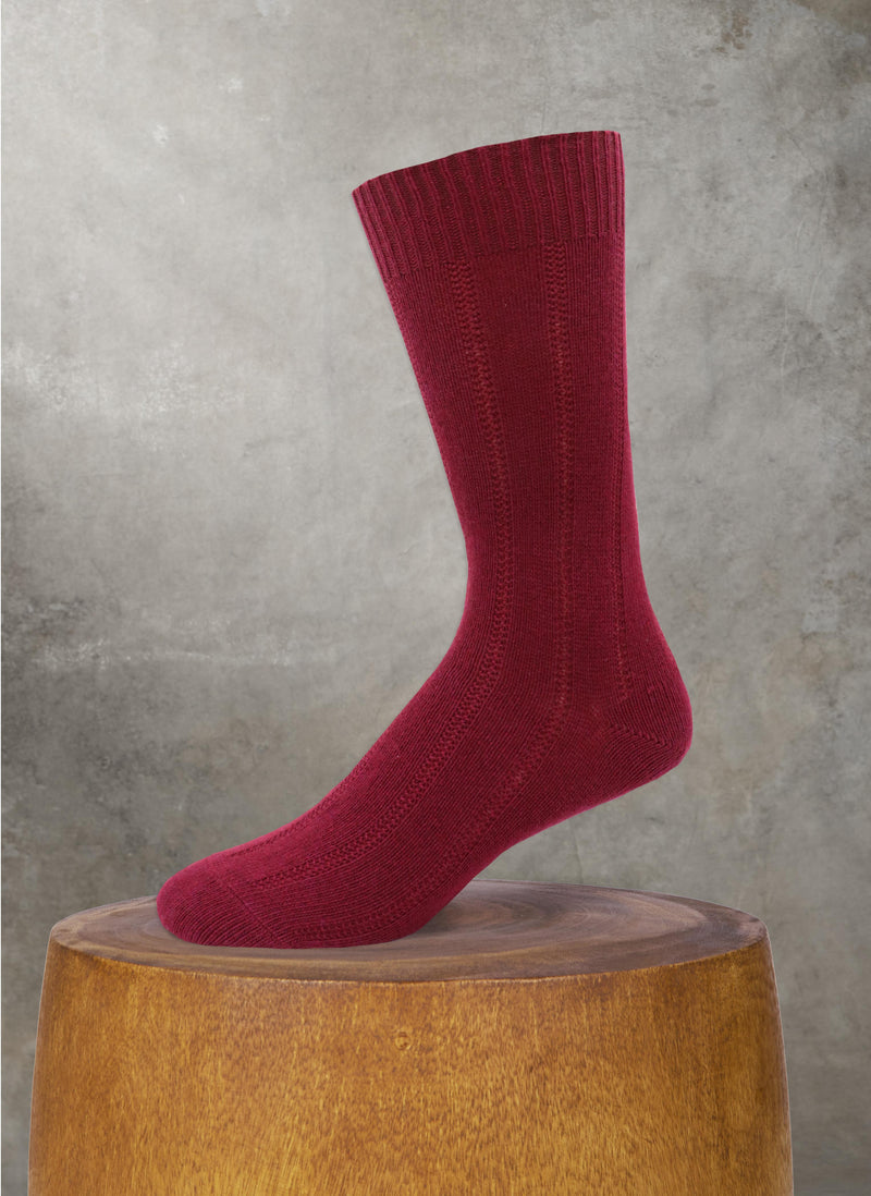 cashmere sock in burgundy