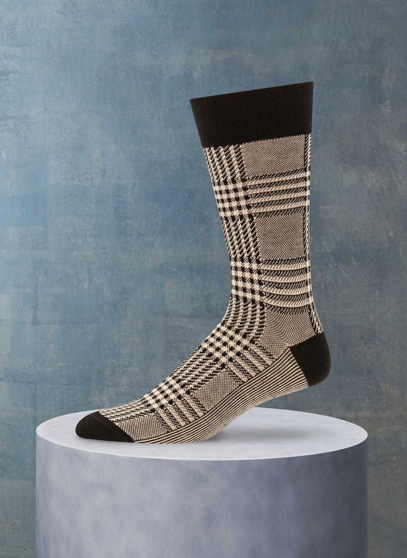 Large Plaid Sock in Black and White