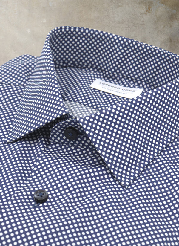 navy dot shirt collar detail