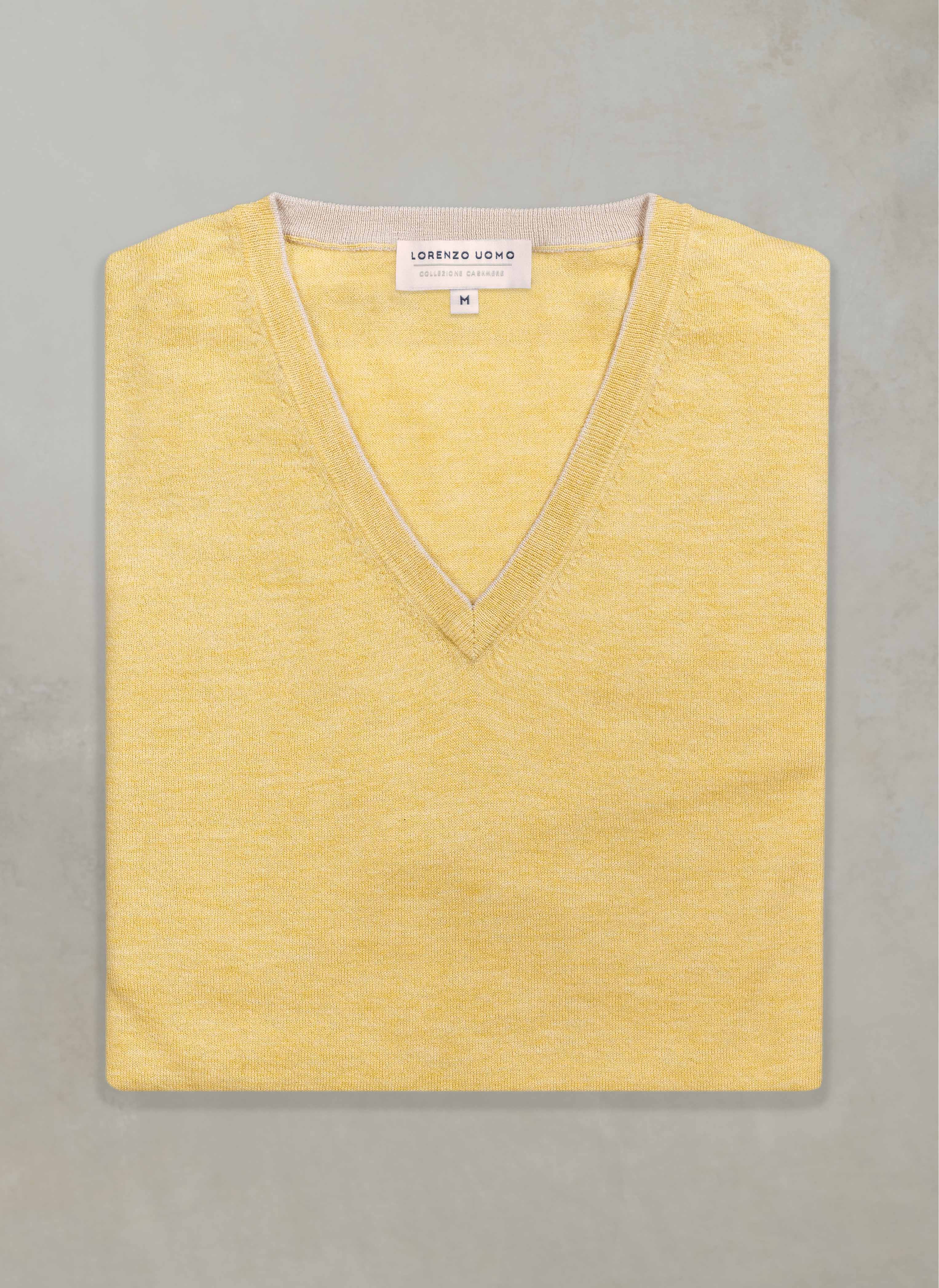 Men's St. Barths Contrast V-Neck Cashmere Sweater in Green main image 1