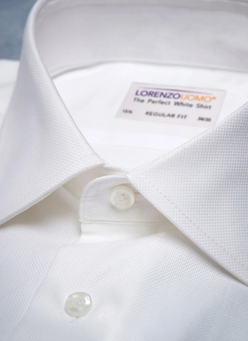 collar detail of The Perfect White Shirt® in White-William Fullest Fit